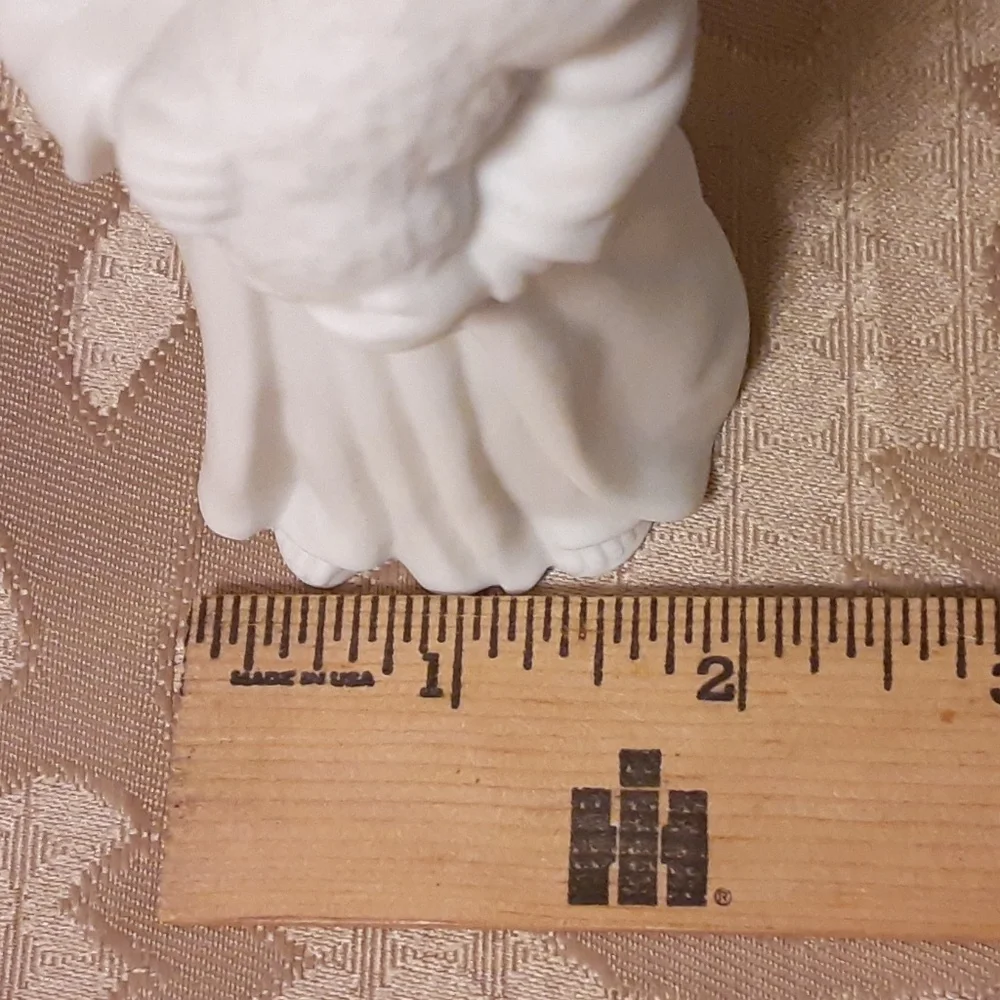 Avon Nativity Collectibles The Shepard Boy Porcelain Figurine